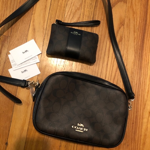 Authentic brand new w tags Coach black and gold hardware crossbody bag & wallet. - Picture 4 of 11